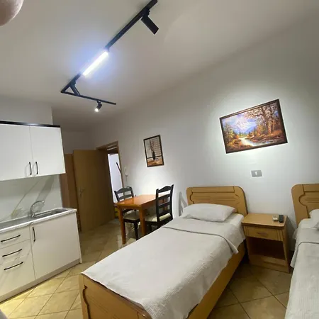 Xhenis Apartament's * Durrës